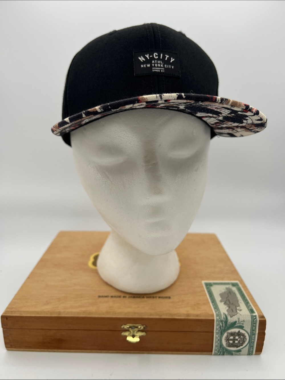 H&M Black Snapback Cap with Patterned Brim